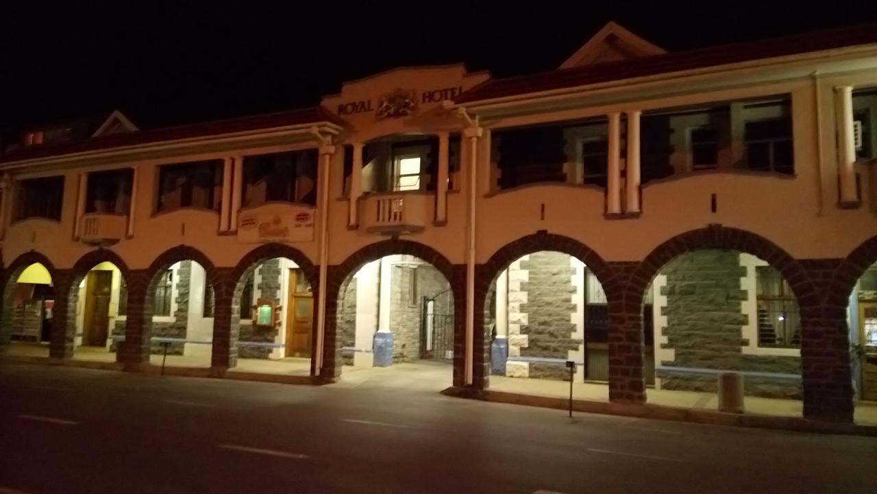 Royal Hotel Лейдисмит Екстериор снимка